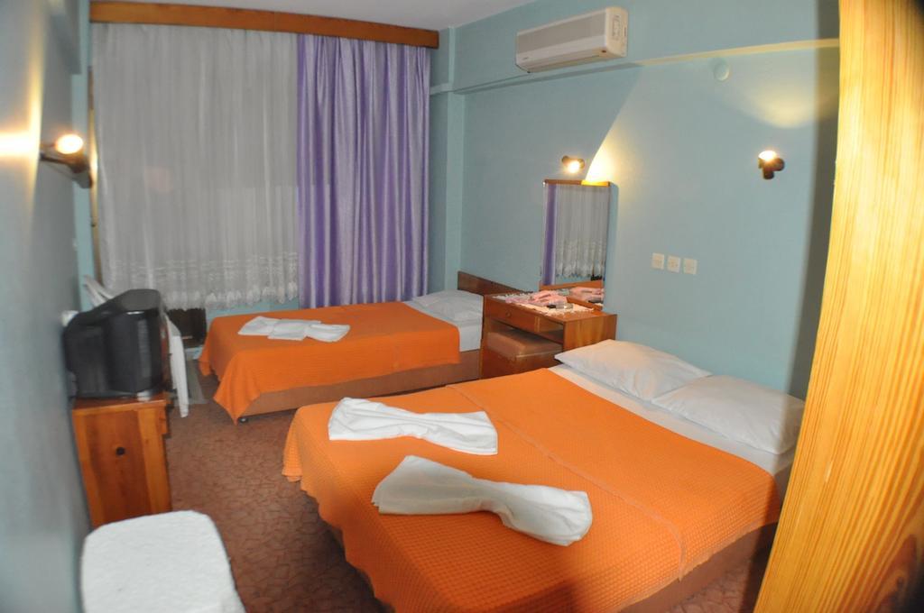 Akerdem Hotel คูซาดาซี ห้อง รูปภาพ